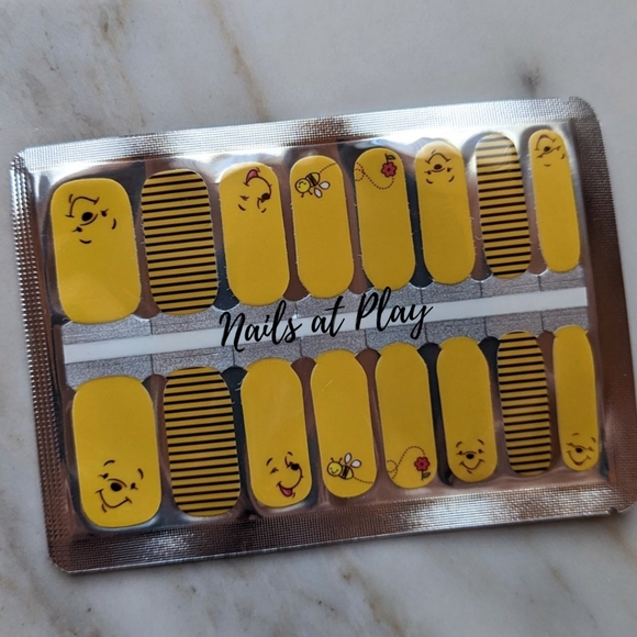 5 for $15 Nail Wraps- Winnie the Pooh - Picture 1 of 4